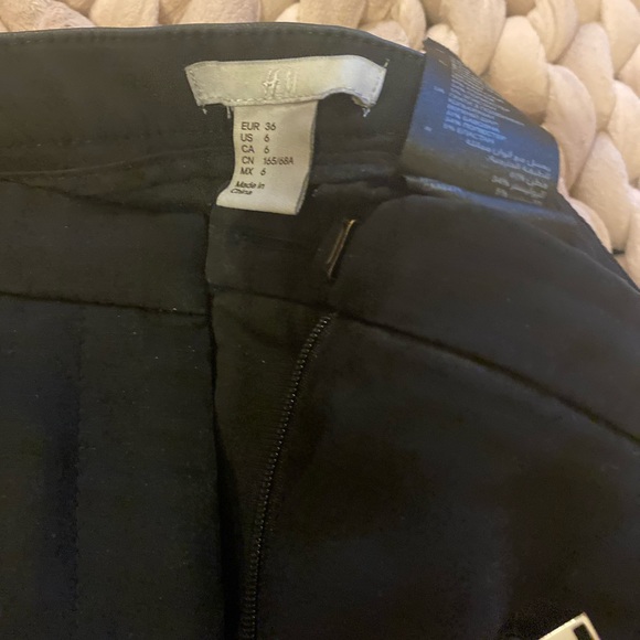 Straight leg H&M dress pants w/ zipper pockets - Picture 3 of 5